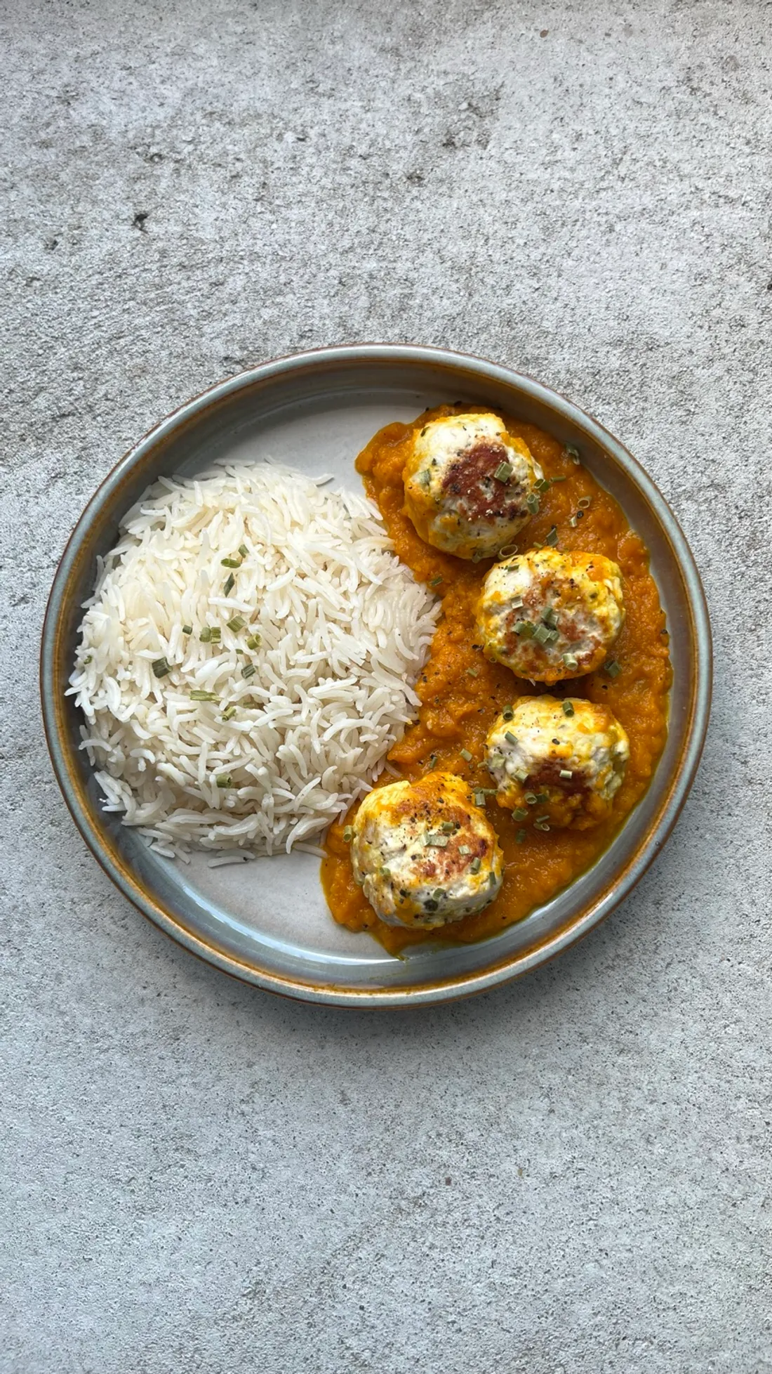 Foto de Albóndigas en salsa de zanahoria