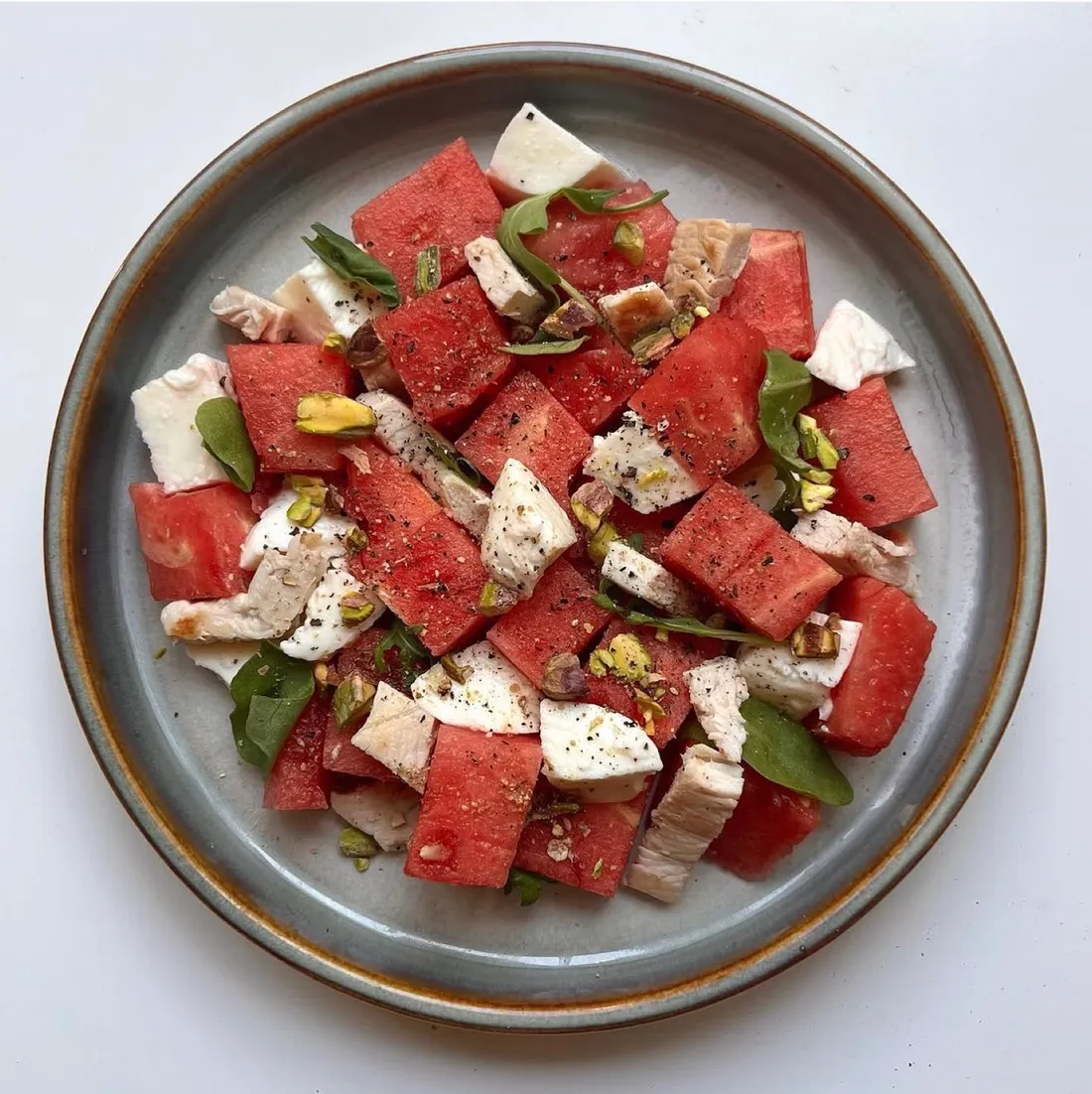 Foto de Ensalada de sandía y pollo