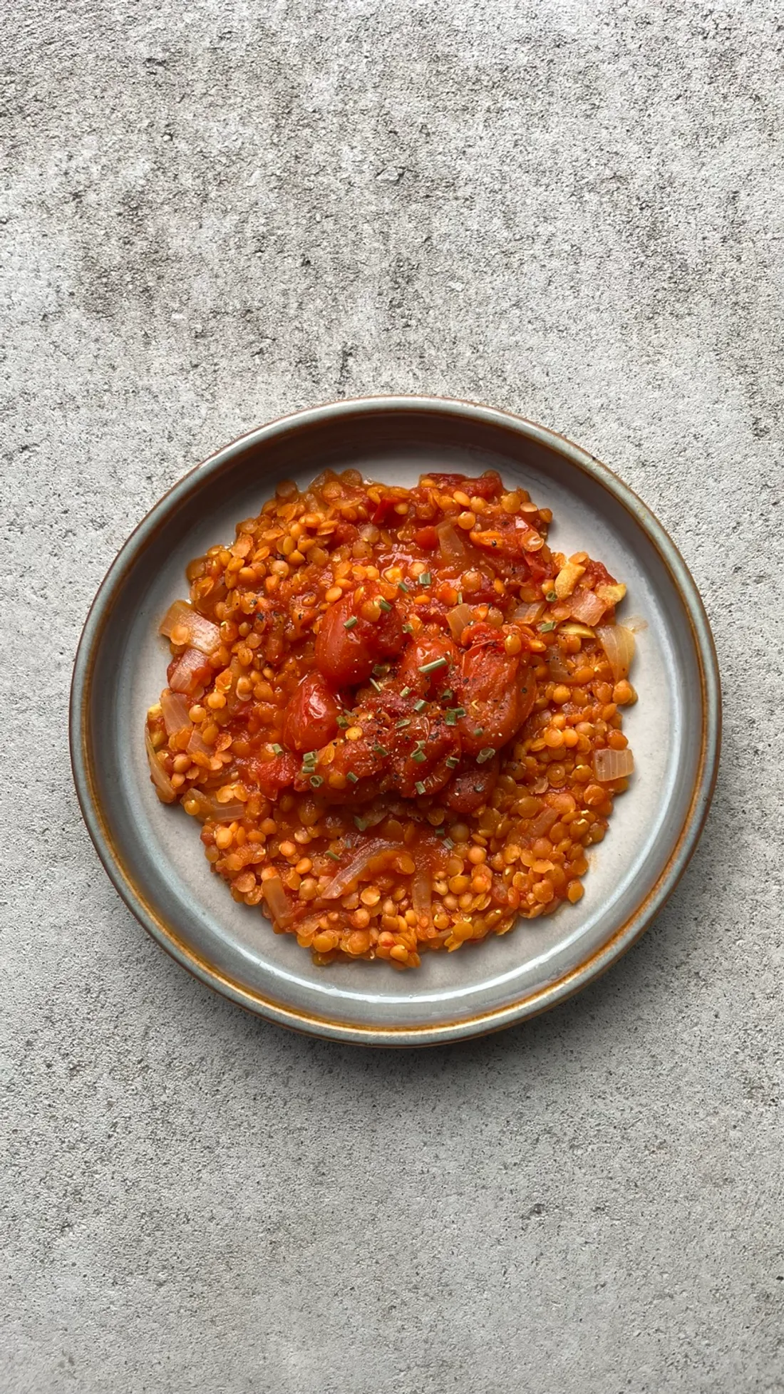 Foto de Lentejas con tomate cherry