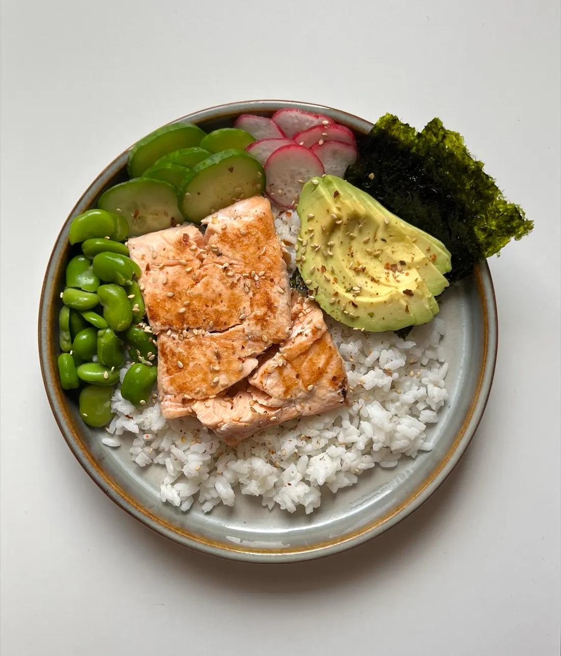 Foto de Poke bowl de salmón glaseado